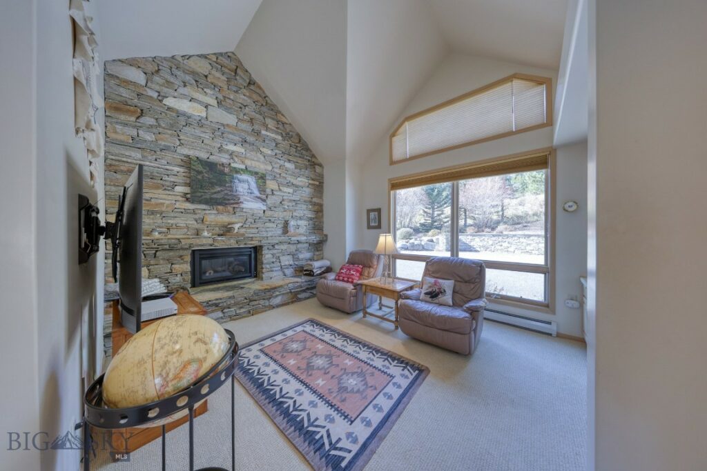 450 Crown Butte Road