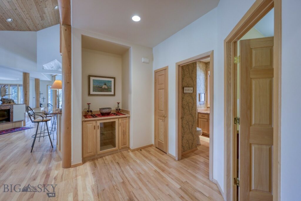 Big Sky MT 59716 - 9