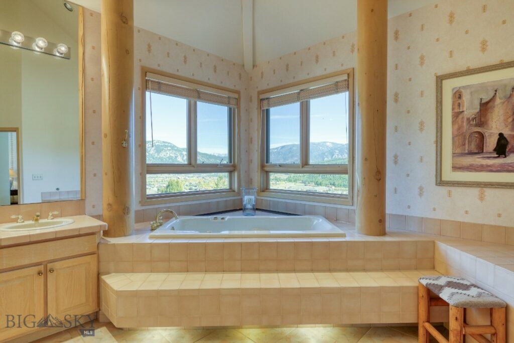 450 Crown Butte Road