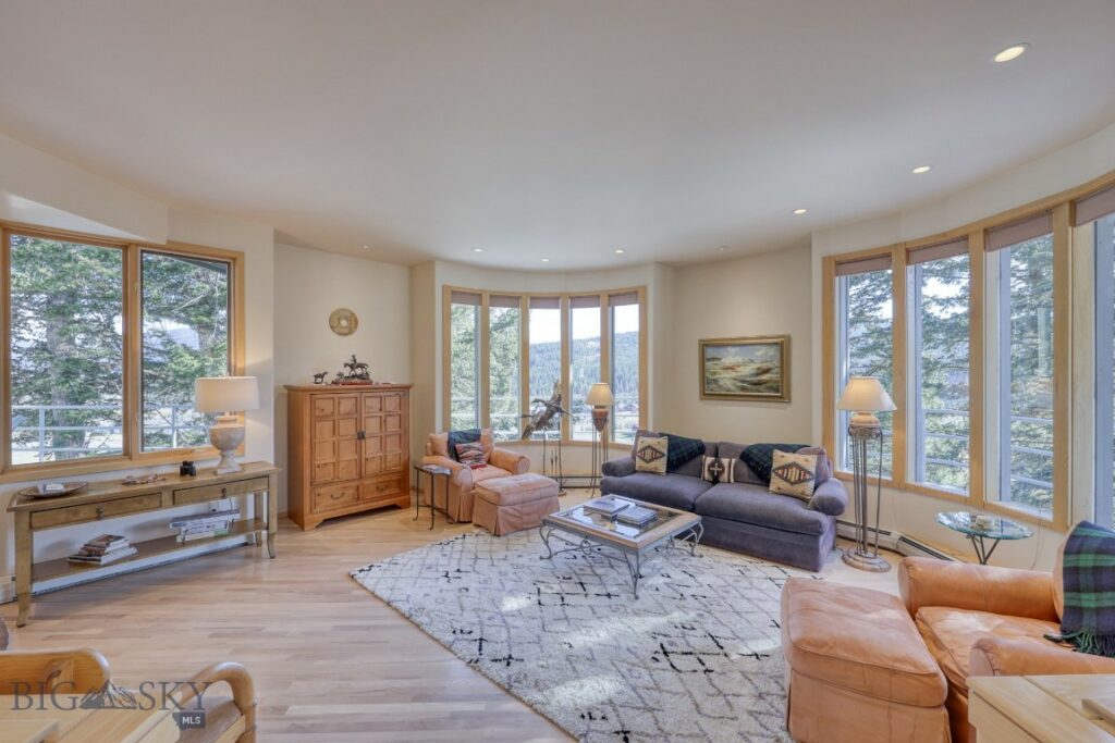 450 Crown Butte Road