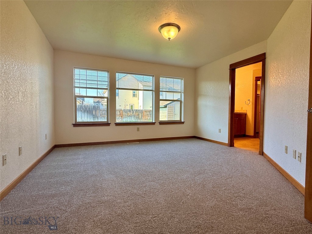 4662 Glenwood Drive