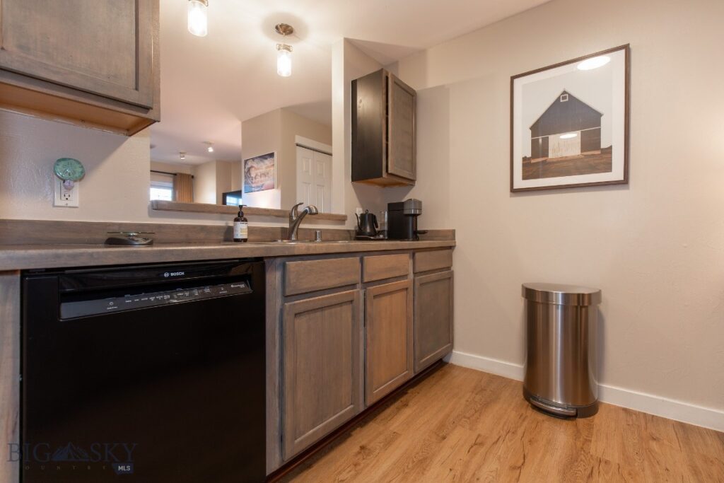 4689 Bembrick Street