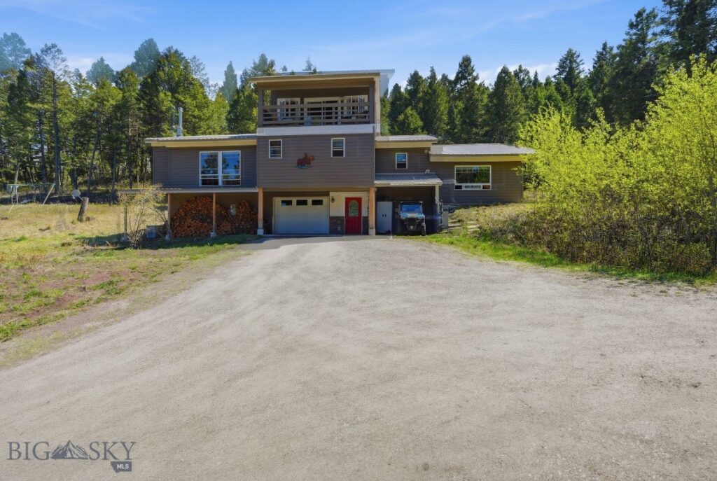 4754 Meadow Lane