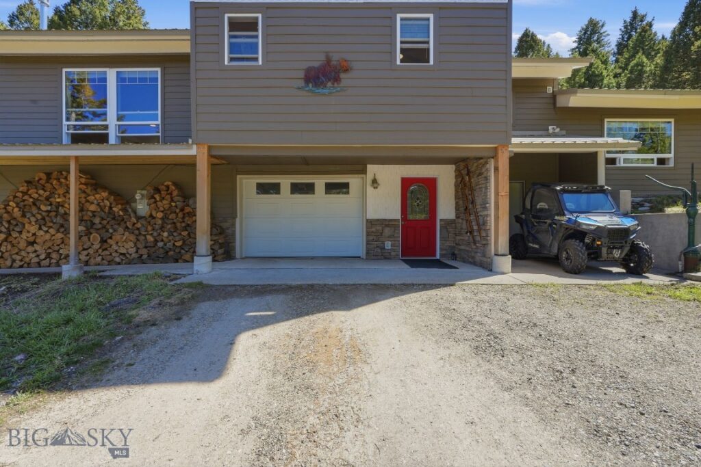 4754 Meadow Lane