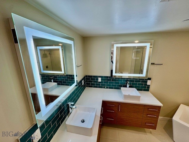 476 Enterprise Boulevard