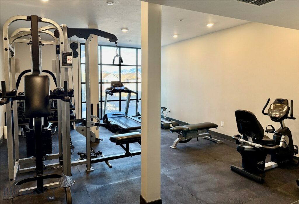 476 Enterprise Boulevard