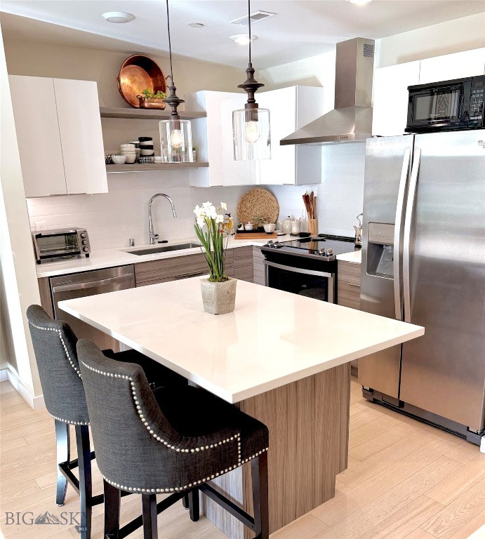 476 Enterprise Boulevard