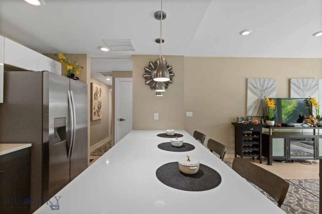 476 Enterprise Drive