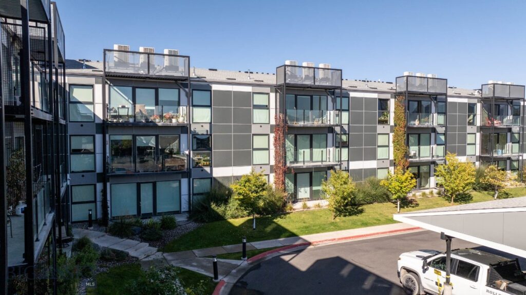 476 Enterprise Drive