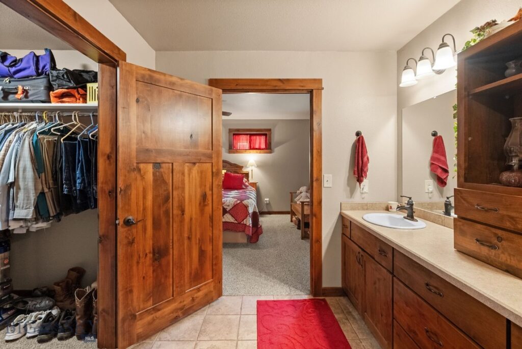Bozeman MT 59718 - 25
