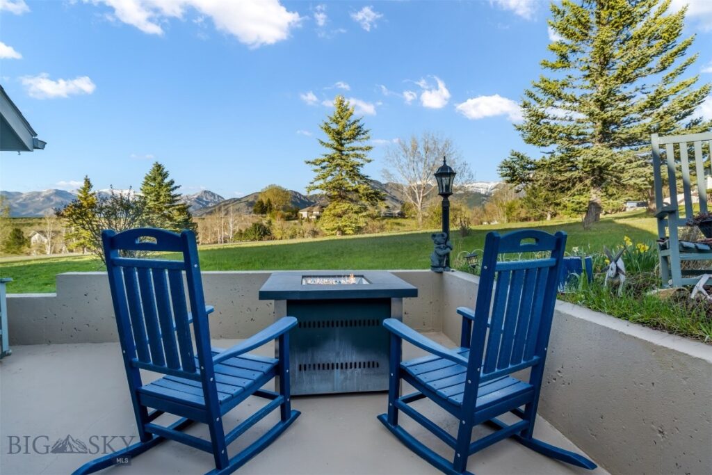 4925 Itana Circle