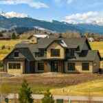 494 Clancy Way