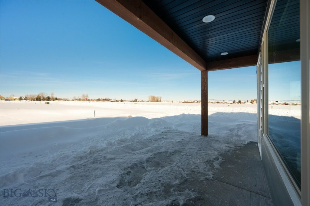 5 Canvasback Avenue