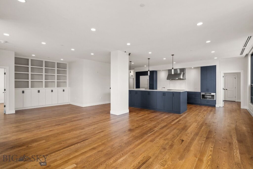 5 W Mendenhall Street