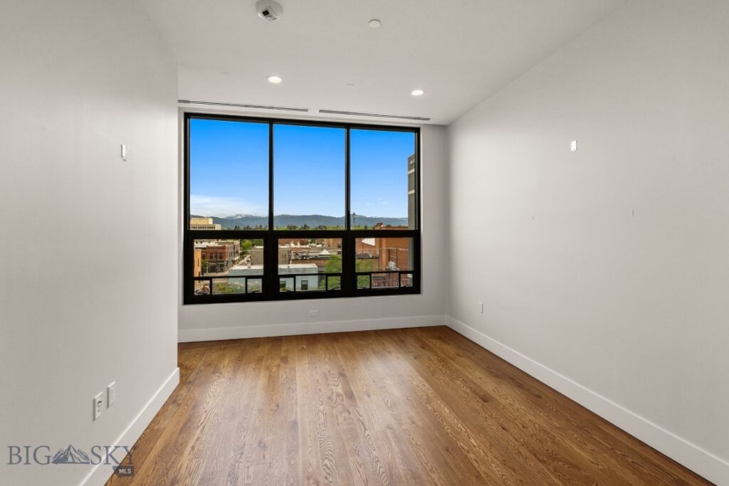 5 W Mendenhall Street
