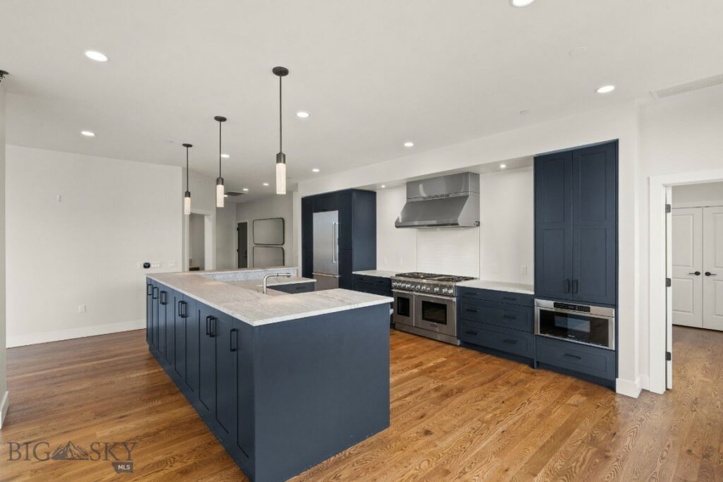 5 W Mendenhall Street