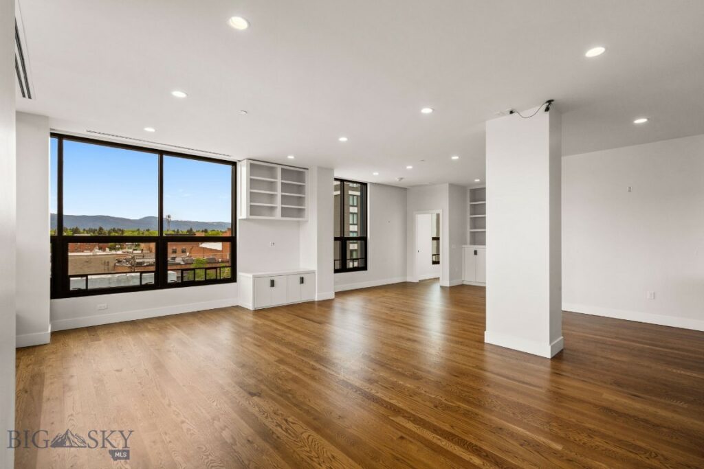 5 W Mendenhall Street