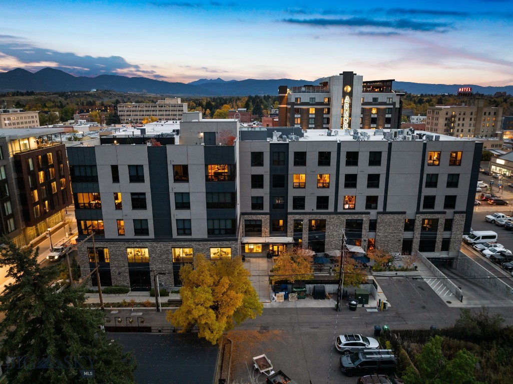 5 W Mendenhall Street