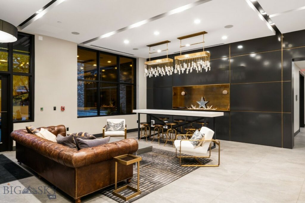 5 W Mendenhall Street