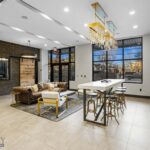 5 W Mendenhall Street