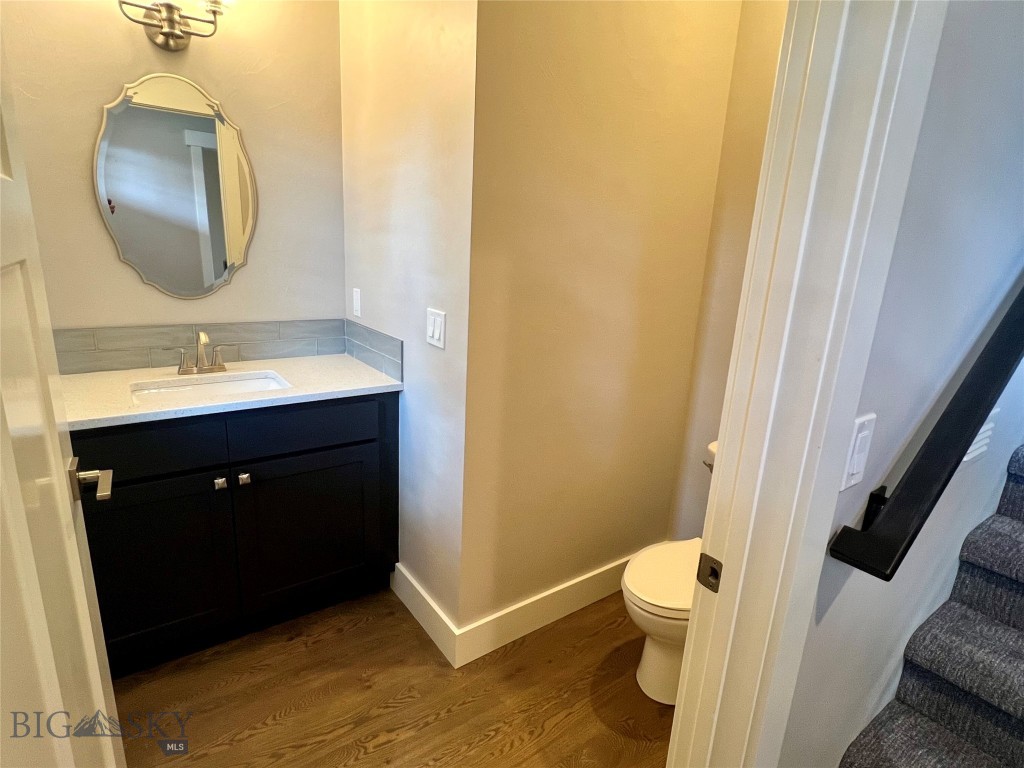505 E Granite