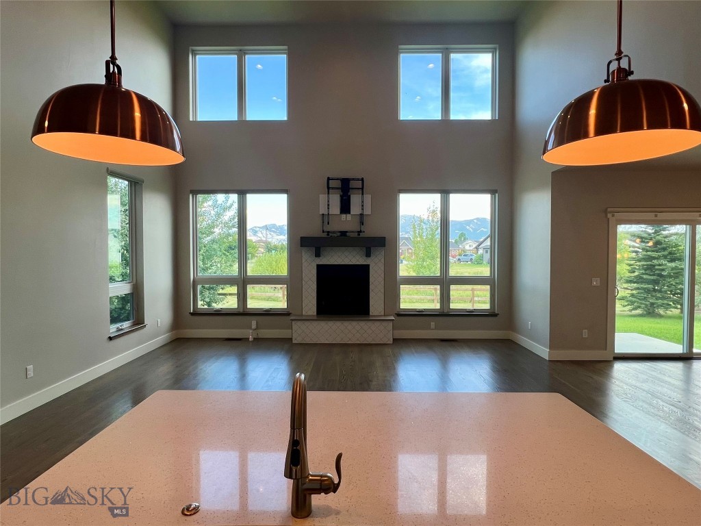 505 E Granite