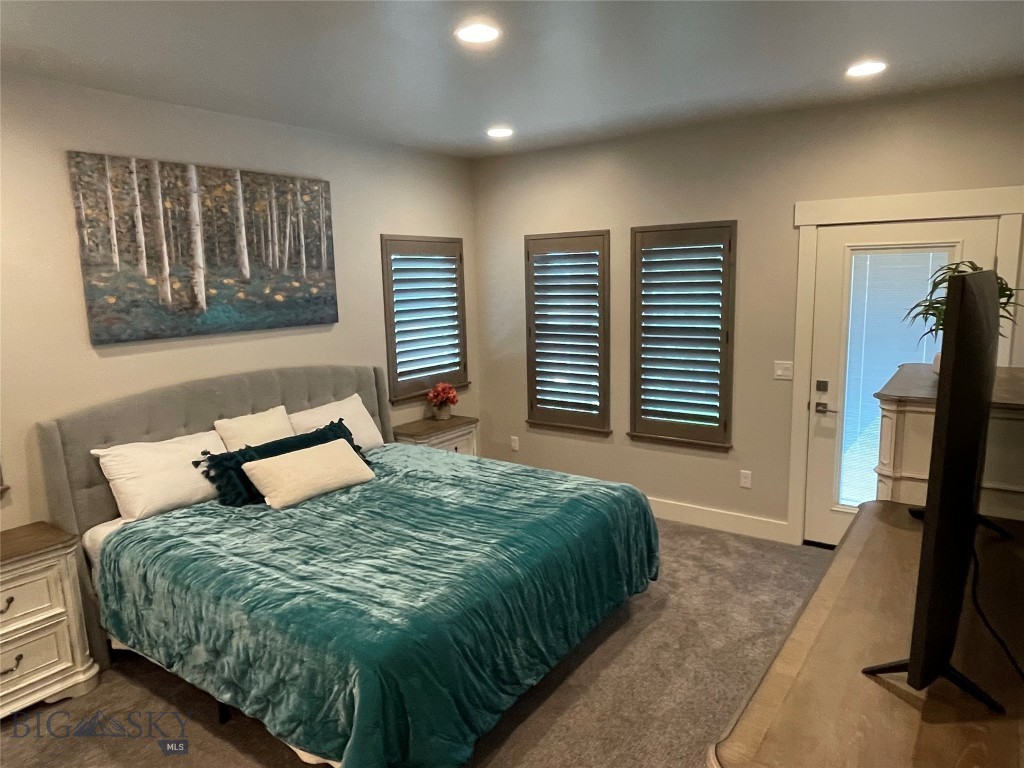 505 E Granite