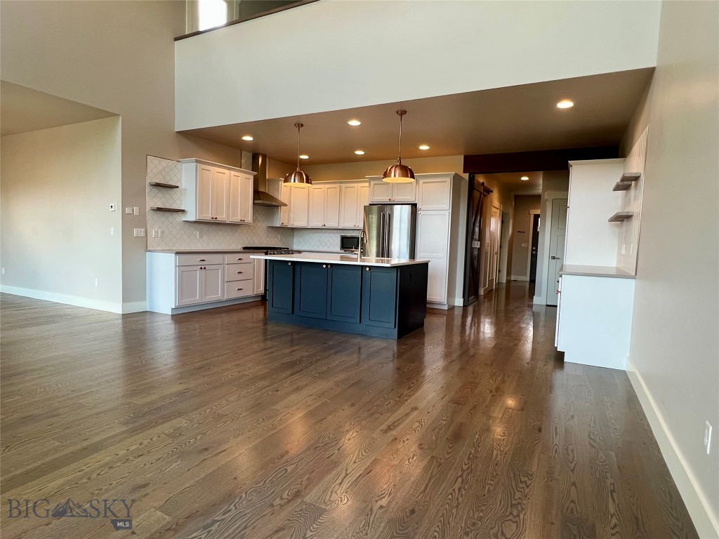 505 E Granite