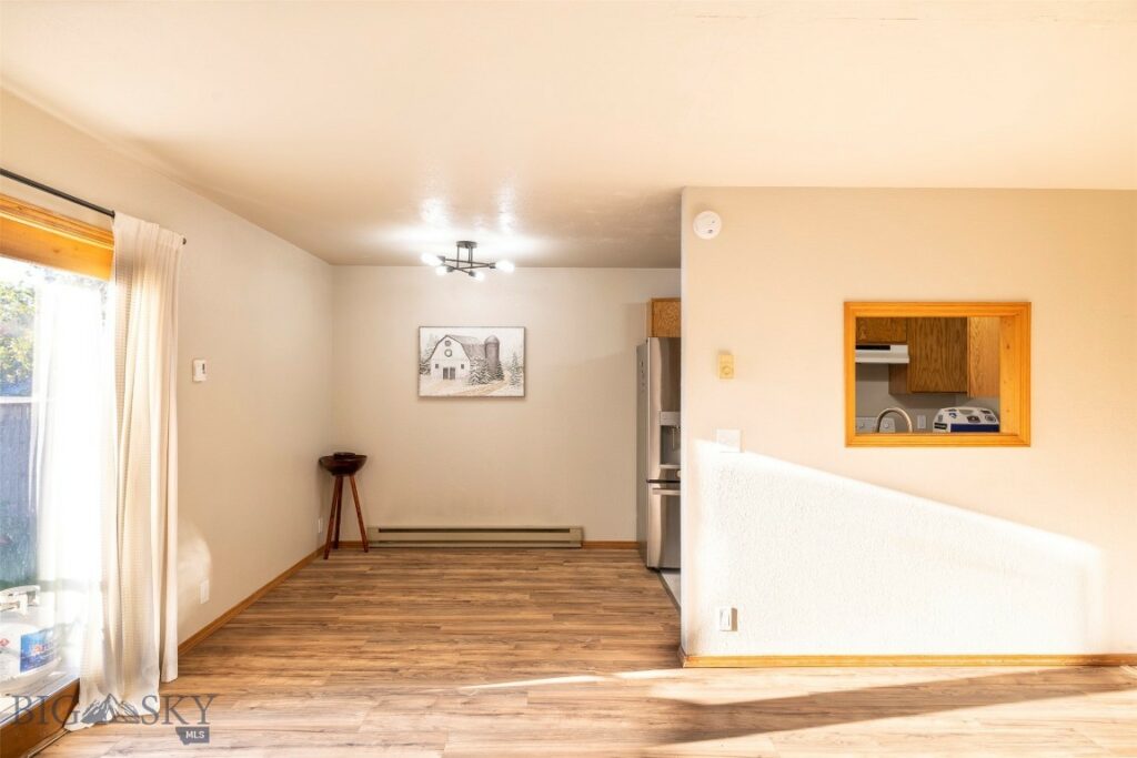 506 W Central