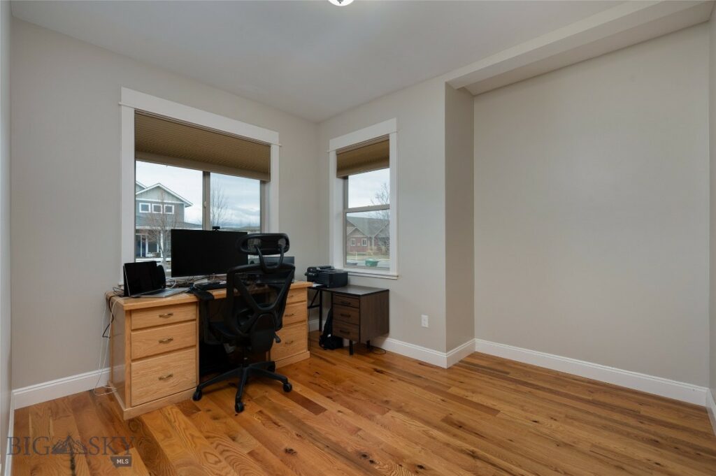 518 Clifden Drive
