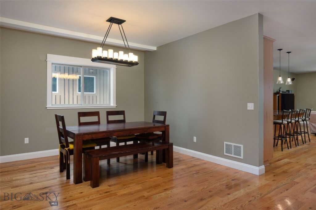 518 Clifden Drive