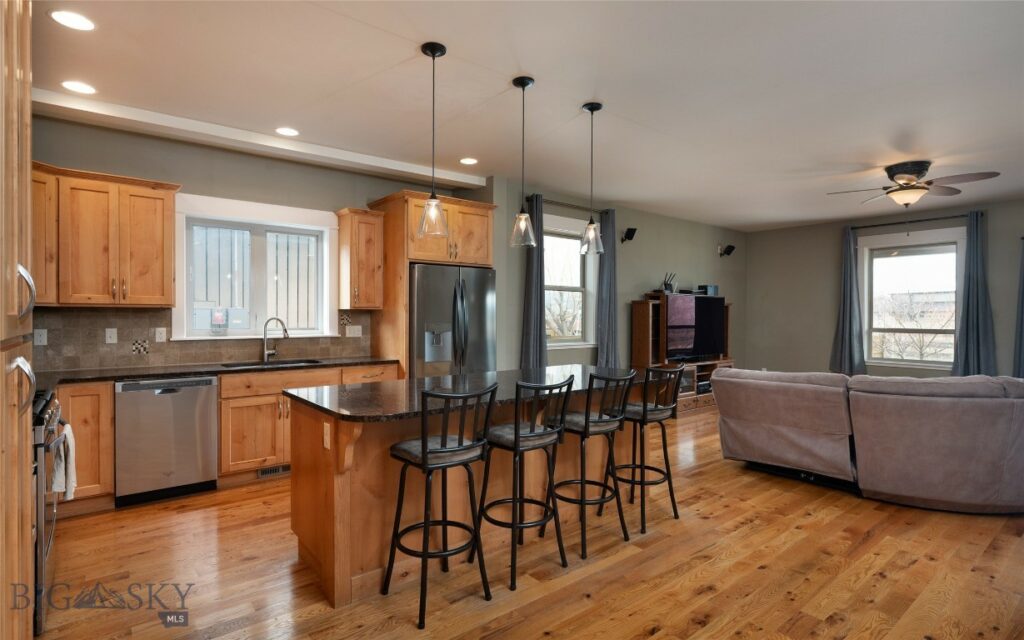 518 Clifden Drive