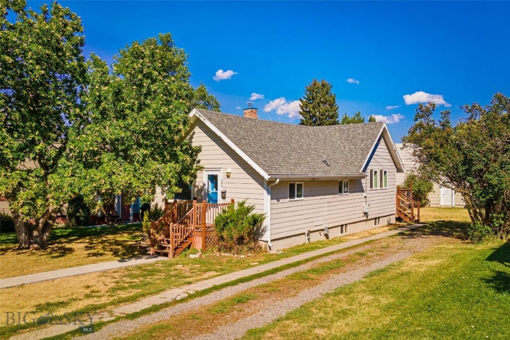 520 N Black Avenue