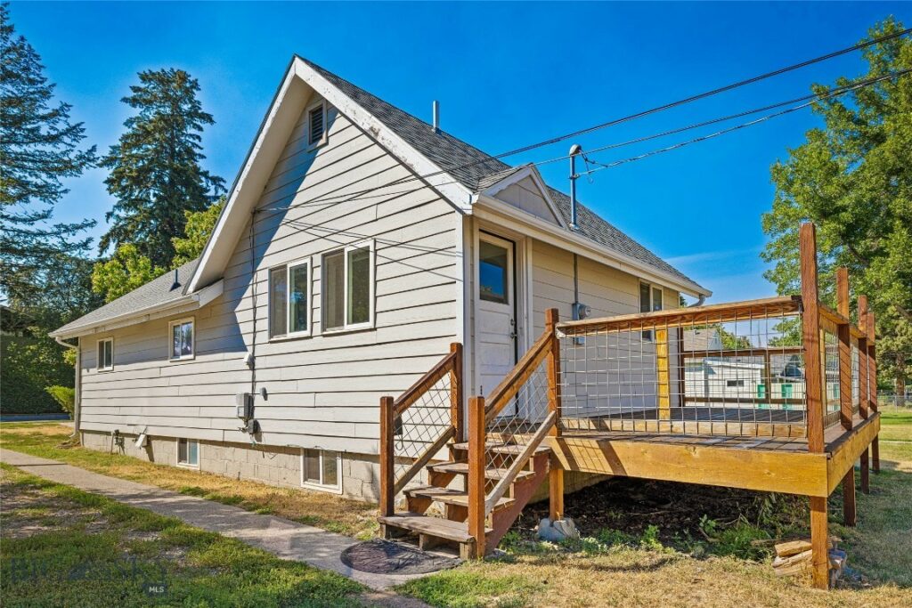 520 N Black Street N