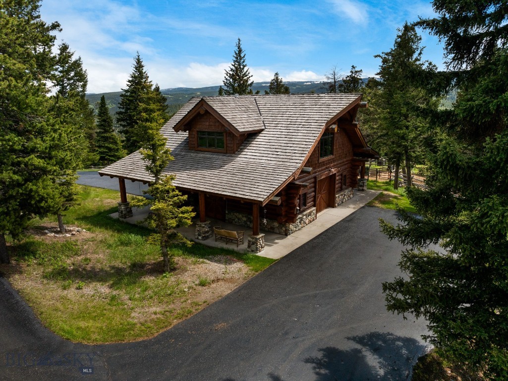 5255 Lone Mountain Trail