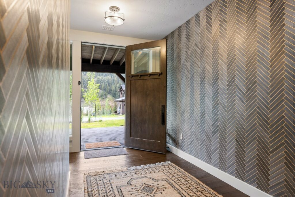 Big Sky MT 59716 - 1