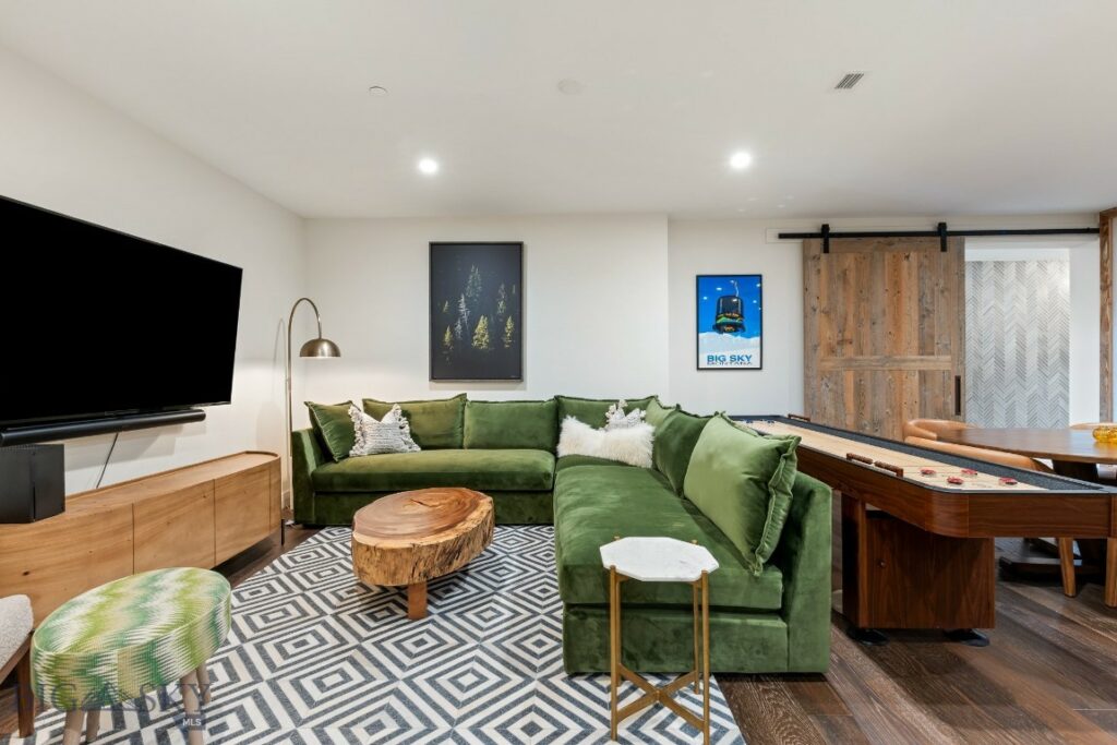 Big Sky MT 59716 - 23