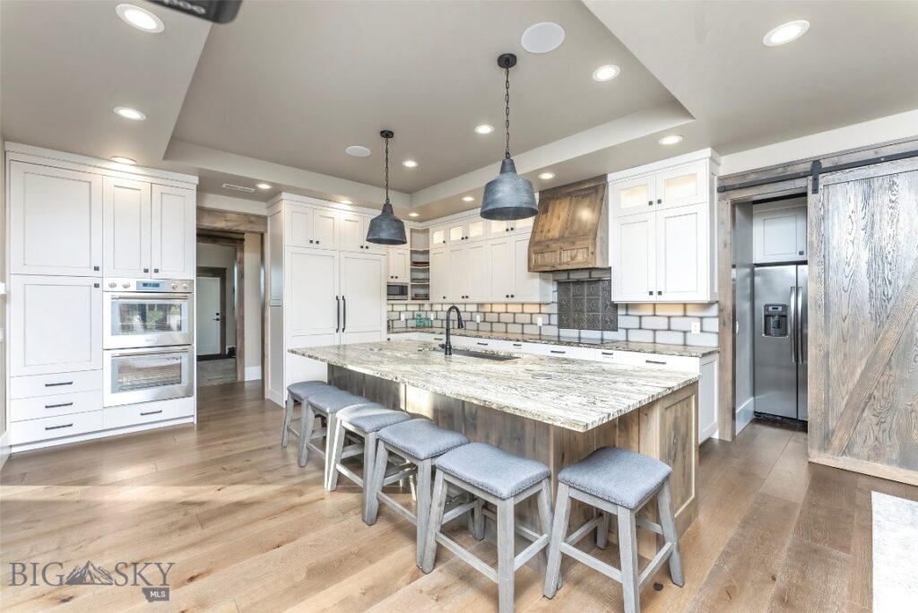 555 Glory Lane