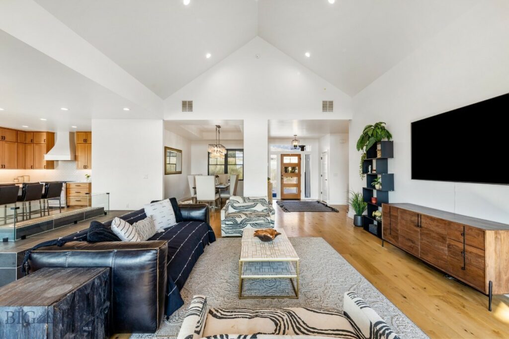557 St Andrews