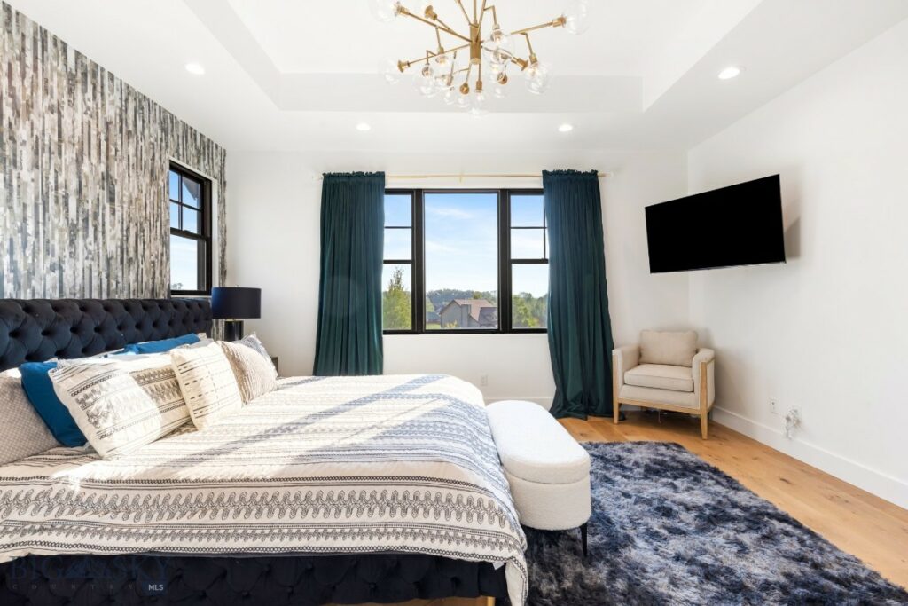 557 St Andrews