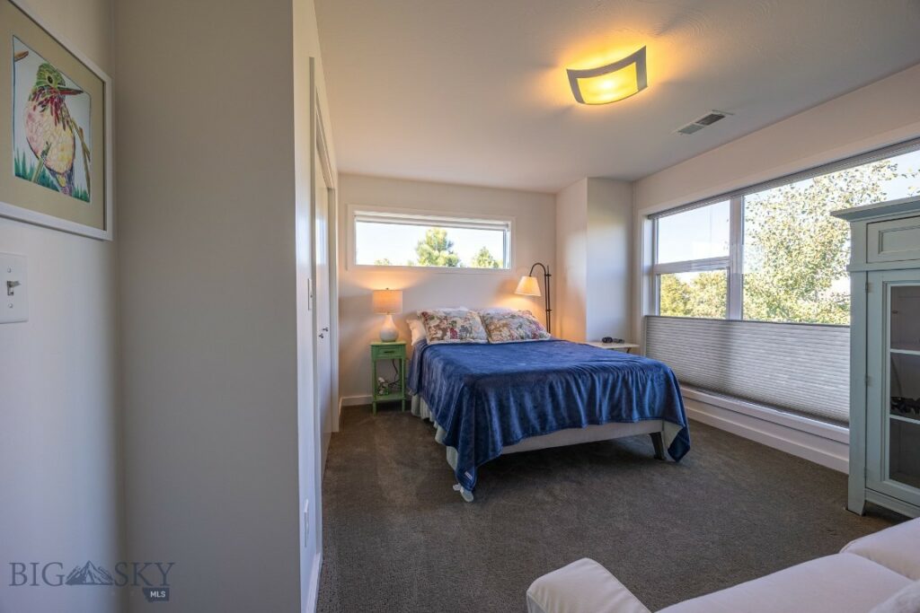 560 Christopher Way