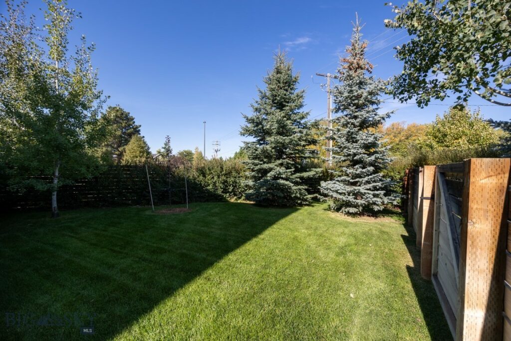 560 Christopher Way