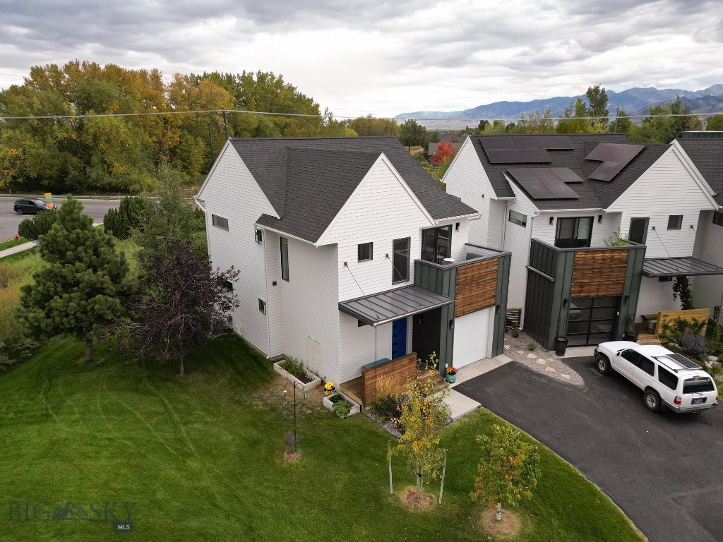 560 Christopher Way