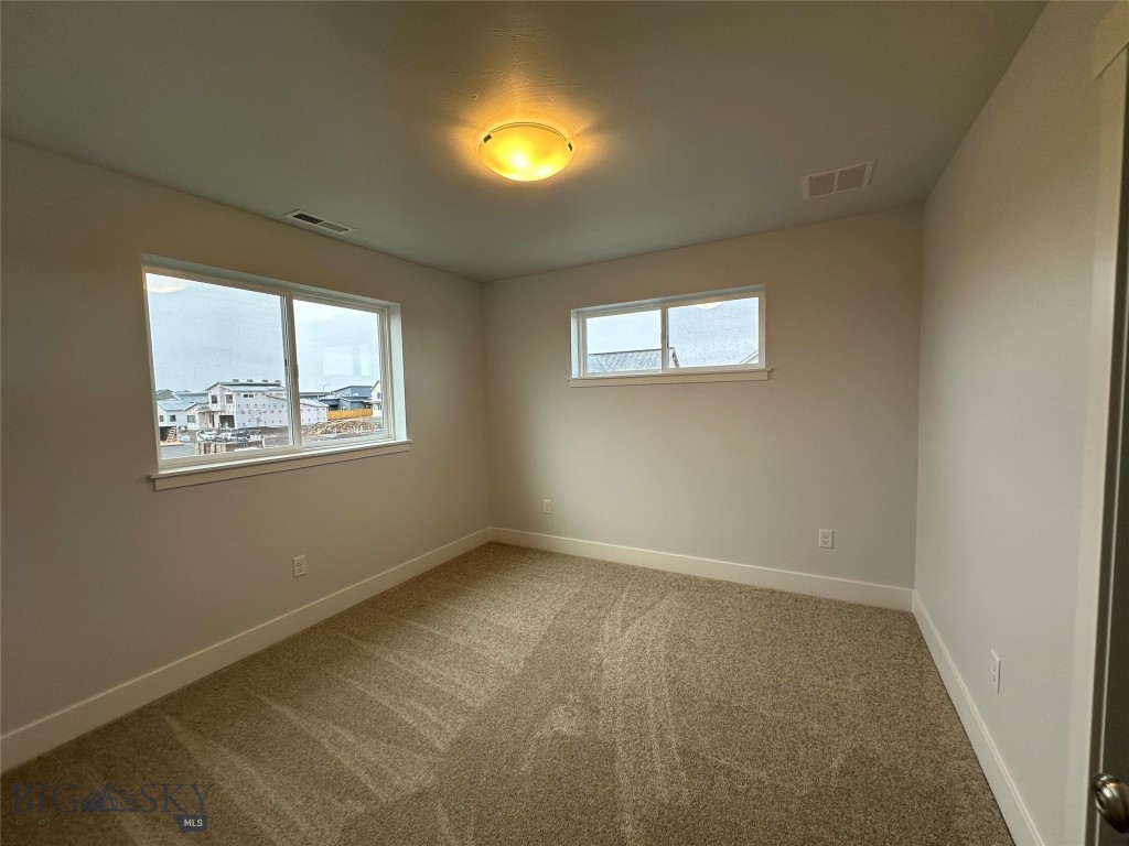 5611 Sandpiper