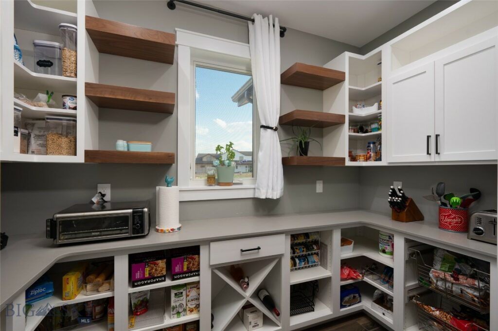 Belgrade MT 59714 - 8