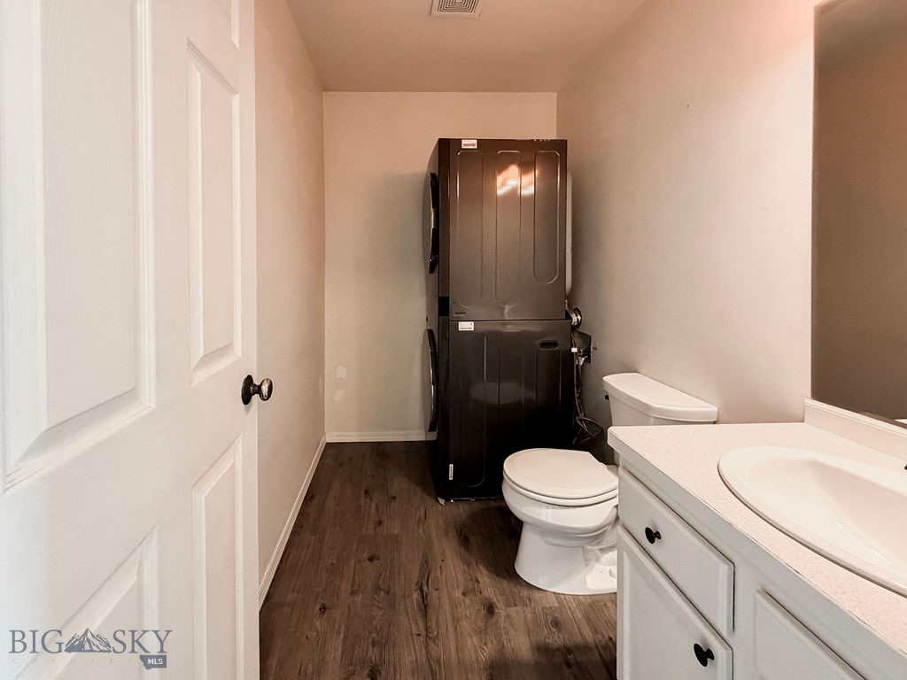 573 W Shore Drive