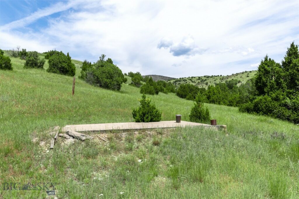 5835 Spaulding Bridge Road