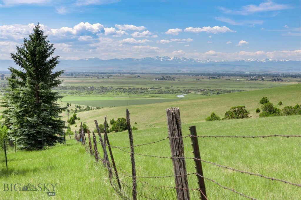 5835 Spaulding Bridge Road