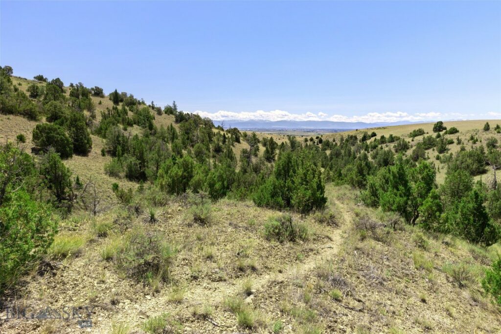 5835 Spaulding Bridge Road