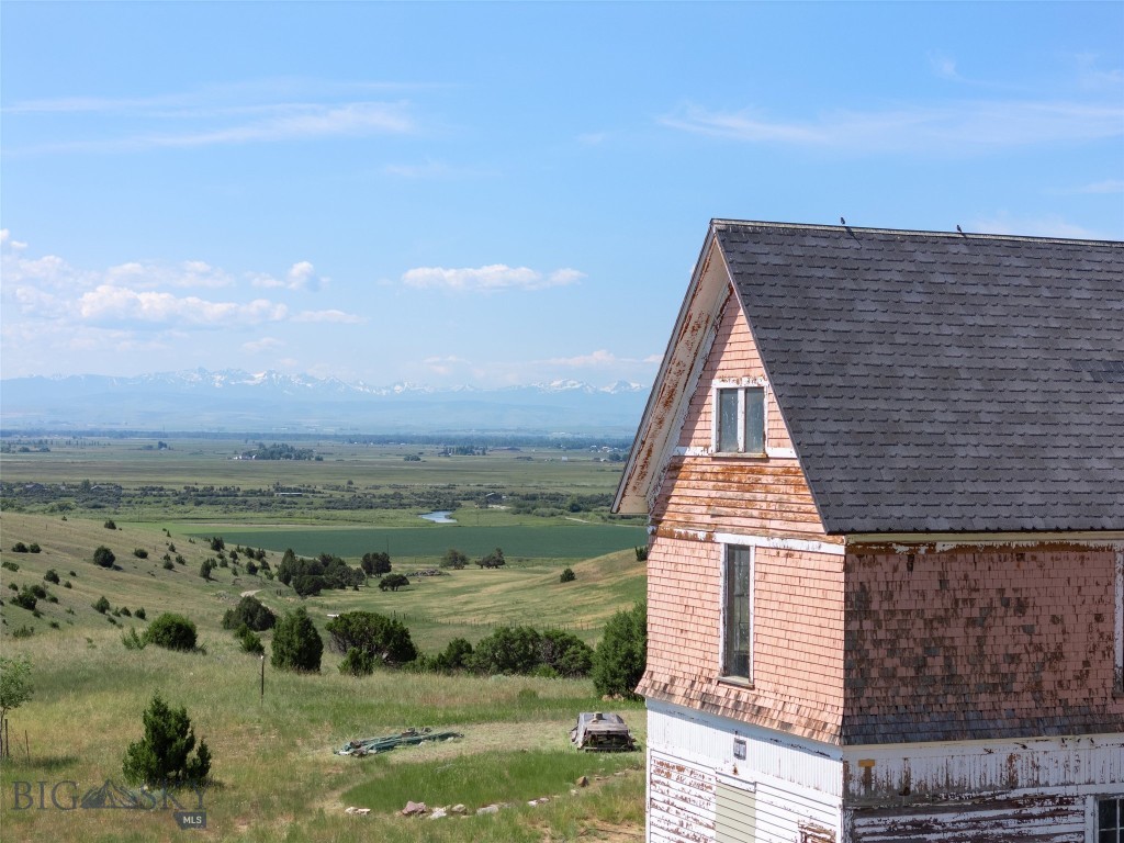 5835 Spaulding Bridge Road